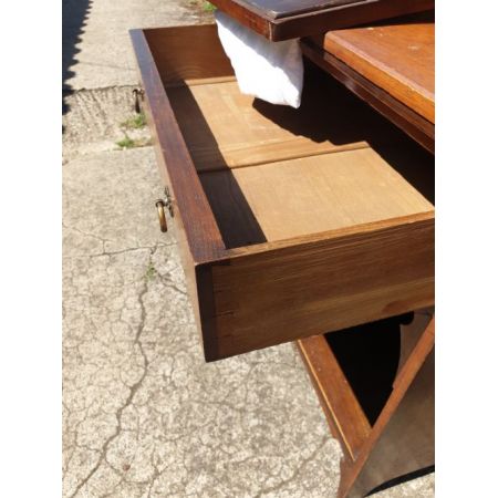 Antiker spätviktorianischer Schminktisch mit Spiegel im "liberty's style" von 1890