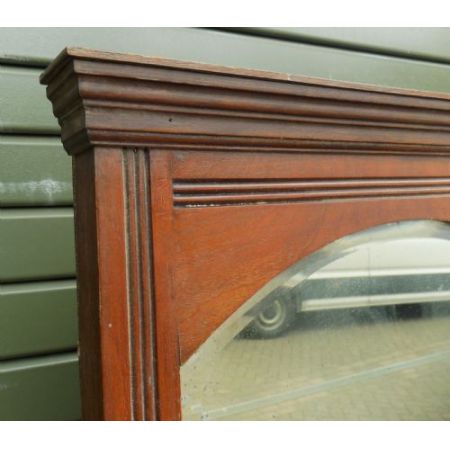 Antike viktorianische Nussbaumkommode mit ovalen Spiegeln