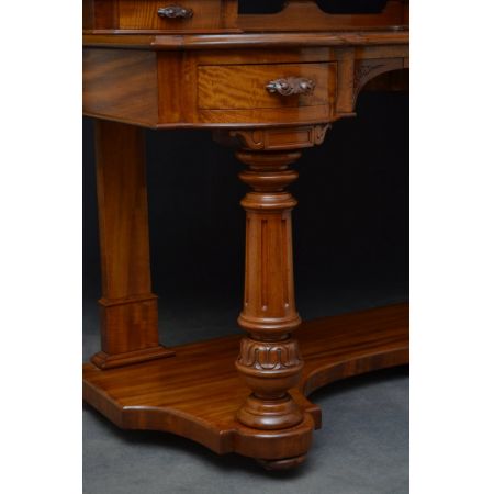 Antiker viktorianischer "Duchess" Mahagonischminktisch, ca 1870