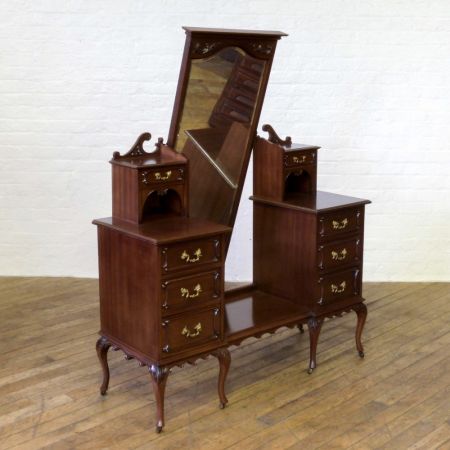 Antiker viktorianischer Mahagoni-Schminktisch