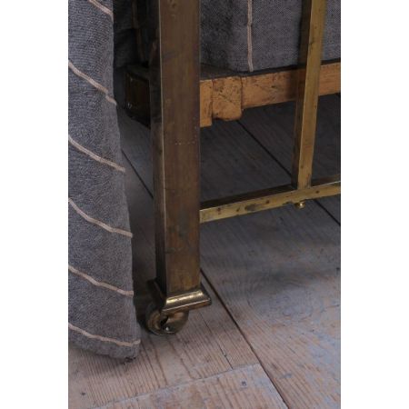 Antikes französisches Doppelbett aus Messing von 1920