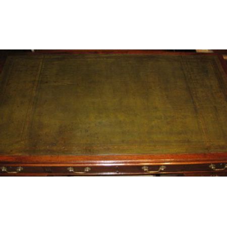 Antiker spät viktorianischer Mahagoni-Pedestal Desk Schreibtisch von 1900