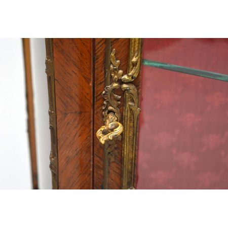 antike französische Ormolu Vitrine von 1910