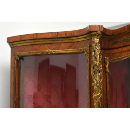 antike französische Ormolu Vitrine von 1910