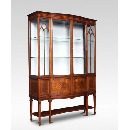 Antike edwardianische Bowfront Mahagonivitrine