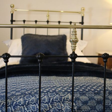 viktorianisches antikes Einzelbett in Schwarz von 1890