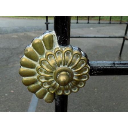 Viktorianisches Eisen Besttgestell Messing antik ca 1880