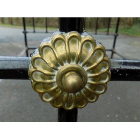 Viktorianisches Eisen Besttgestell Messing antik ca 1880