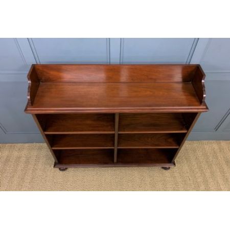 Viktorianisches Nussbaum Bücherregal Massivholz antik ca 1880