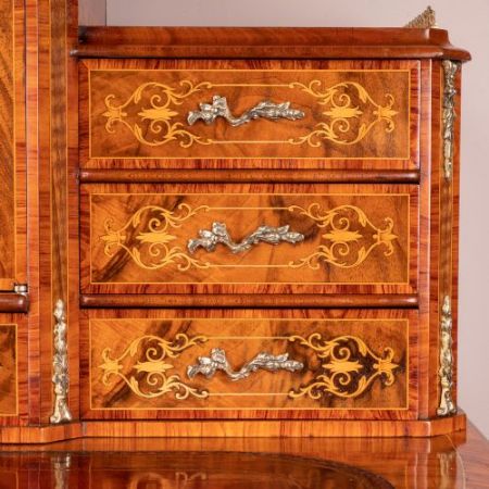 Viktorianischer Nussbaum Bonheur du Jour/Schreibtisch aus Massivholz