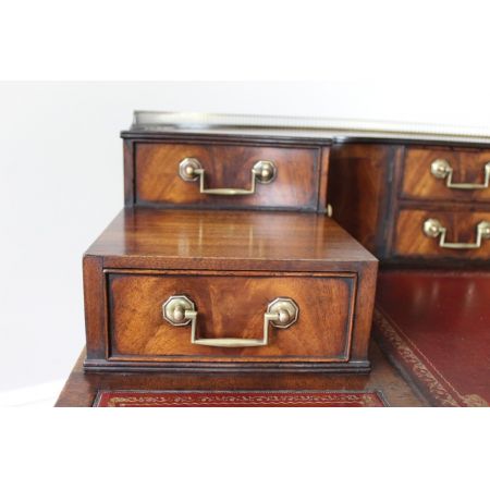 Carlton Haus Mahagoni Schreibtisch Massivholz antik 19. Jahrhundert