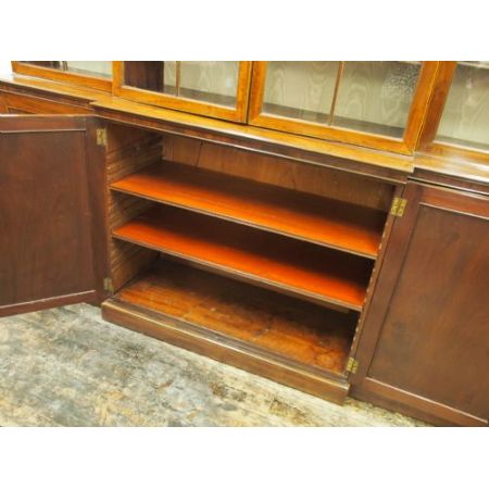 breakfront Bücherschrank Mahagoni Masivholz antik 1780