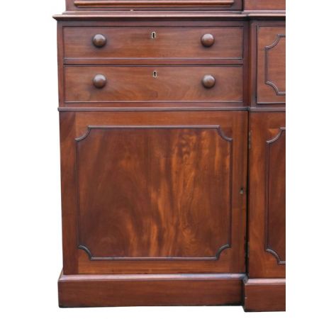 Antiker Breakfront Bücherschrank aus massivem Mahagoni