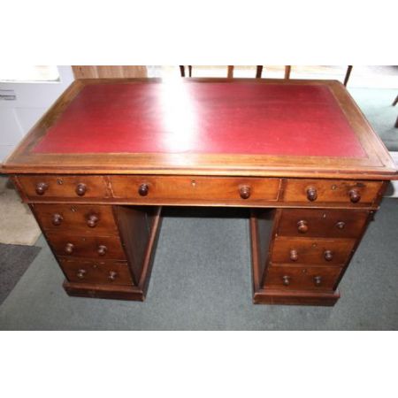 Viktorianischer Sockelschreibtisch aus Mahagoni