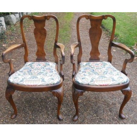 Paar Queen Anne Nussbaum Sessel Massivholz antik ca 1920