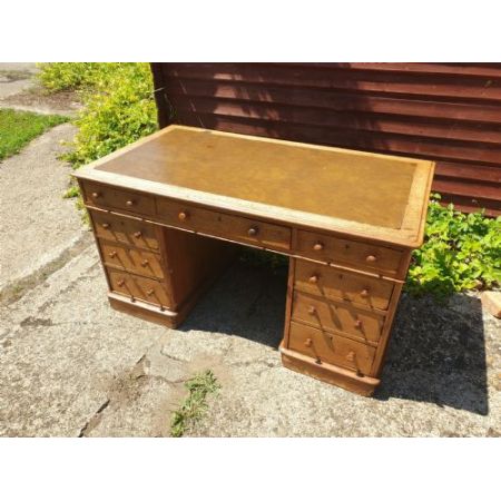 Viktorianischer Eichen Schreibtisch Massivholz antik ca 1880