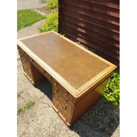 Viktorianischer Eichen Schreibtisch Massivholz antik ca 1880