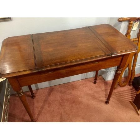 Der 'Britische Schreibtisch' Mahagoni Massivholz antik ca 1900