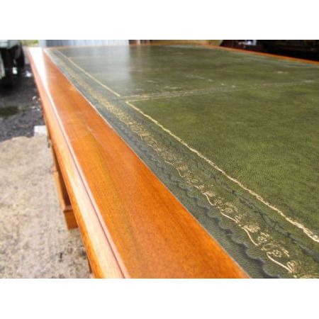 Nussbaum Schreibtisch Massivholz antik ca 1930