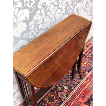 Edwardianischer Beistelltisch aus Mahagoni