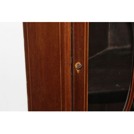 antiker Eckschrank aus Mahagoni Massivholz 19. Jahrhundert