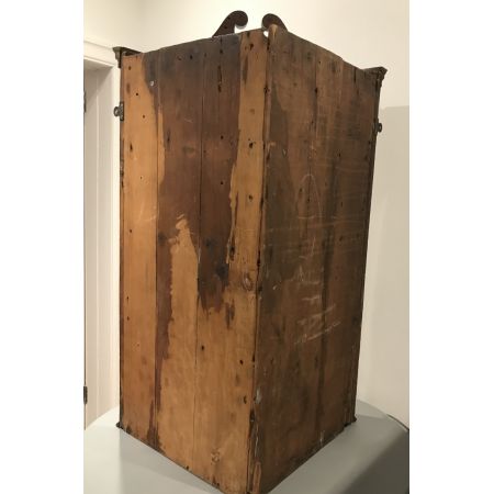 Antiker Eckschrank aus Mahagoni