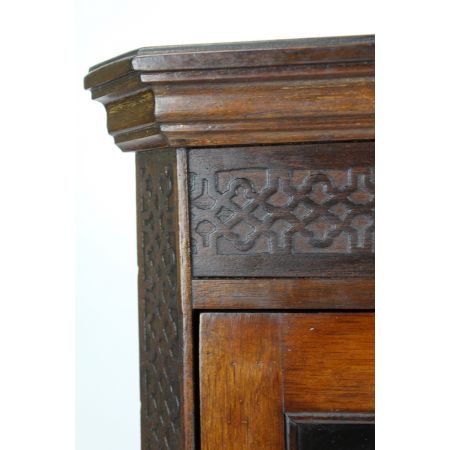 antiker Eckschrank aus Mahagoni Massivholz 1905