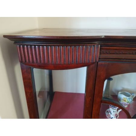 antike Vitrine Mahagoni Massivholz 20. Jahrhundert