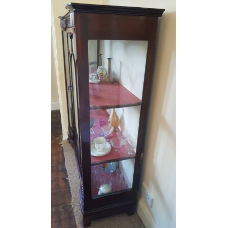 antike Vitrine Mahagoni Massivholz 20. Jahrhundert