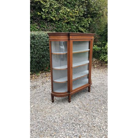 antike Kommode aus Mahagoni Massivholz 20. Jahrhundert