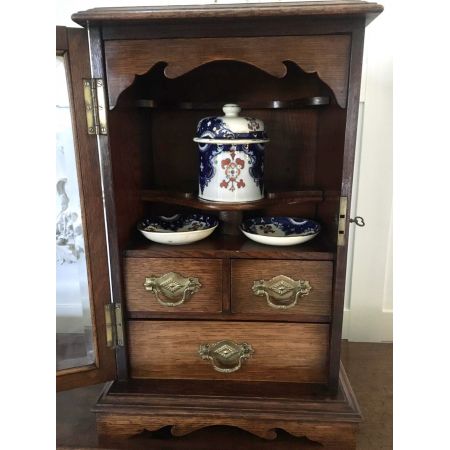 Smokers cabinet aus Eichenholz