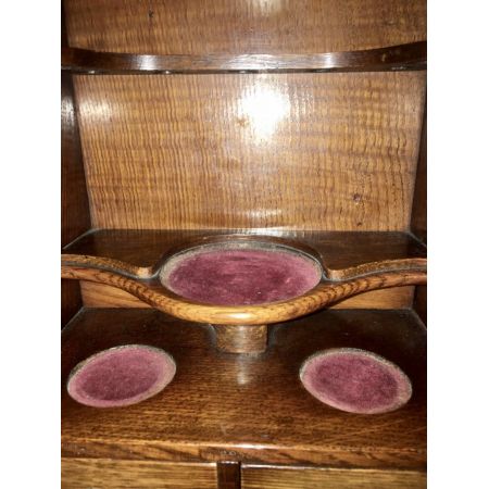 Smokers cabinet aus Eichenholz