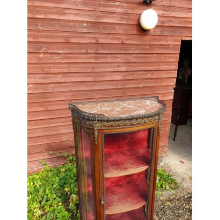 Vergoldete Metall Vitrine