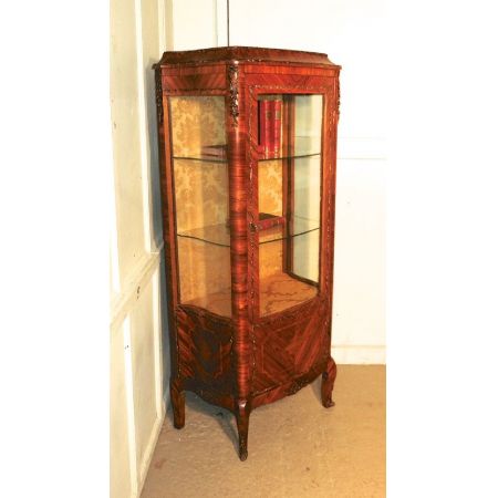Französische Inlaid Vitrine 