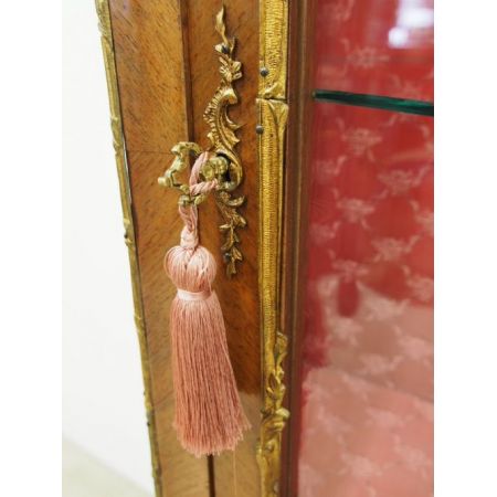 antike Vernis Martini-Vitrinen aus französischem Veilchenholz Massivholz 1880 