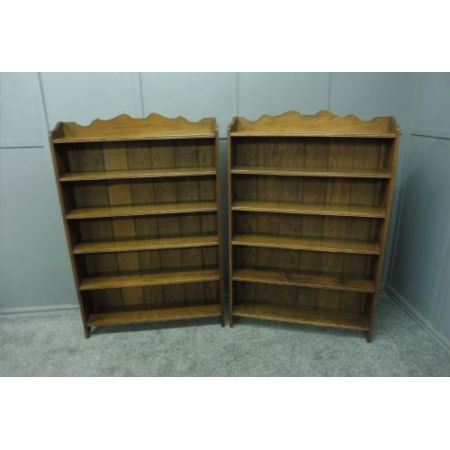 antikes Paar Bücherschränke Eiche Massivholz 1920