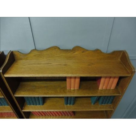 antikes Paar Bücherschränke Eiche Massivholz 1920