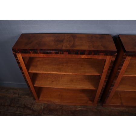 Art Deco Paar Nussbaum Bücherregale Massivholz antik ca 1930