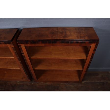 Art Deco Paar Nussbaum Bücherregale Massivholz antik ca 1930