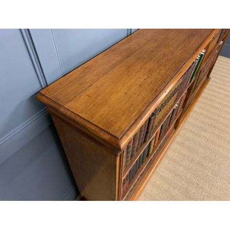 Langes viktorianisches Bücherregal aus goldener Eiche