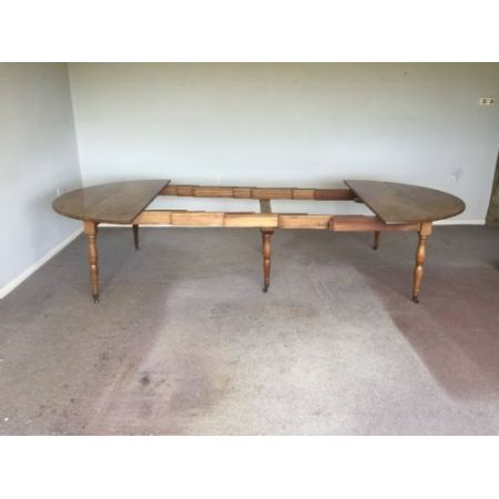 antiker Landhausesstisch figuriert aus Mahagoni Massivholz 19. Jahrhundert