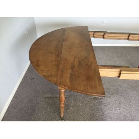 antiker Landhausesstisch figuriert aus Mahagoni Massivholz 19. Jahrhundert