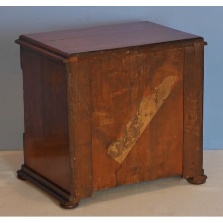 antike Miniaturkommode aus Mahagoni Massivholz 1840