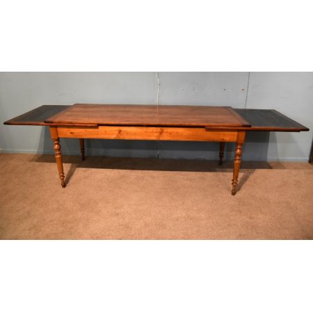 Ausziehbarer, französischer Esstisch aus Kirschholz