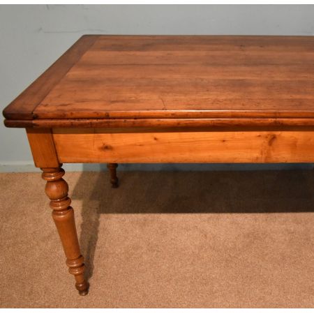 Ausziehbarer, französischer Esstisch aus Kirschholz