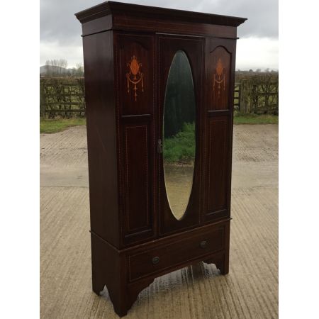 antiker, edwardianischer Kleiderschrank aus Massivholz 