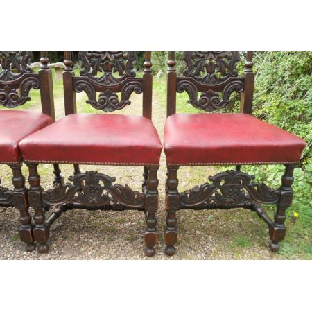 Set aus sechs viktorianischen, geschnitzten Eichenstühlen