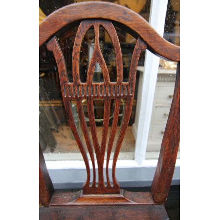 Antikes Set aus vier Eichenstühlen aus dem 18. Jahrhundert