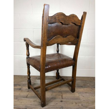 Set mit vier antiken Holz- und Lederstühlen