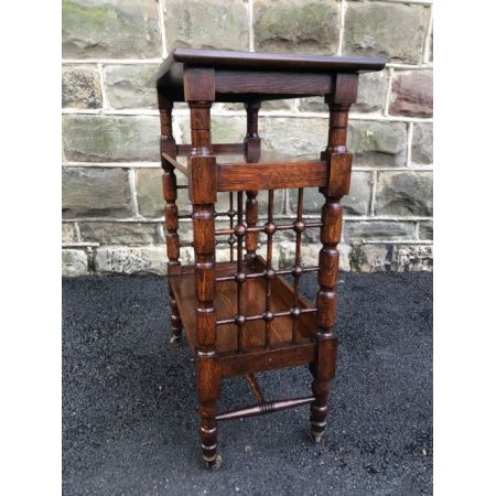 Antiker Liberty's Beistelltisch aus Eiche, Arts and Crafts, ca. 1910